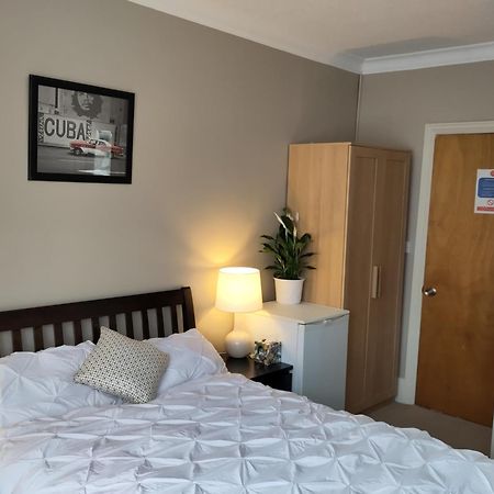 Amherst Guesthouse 雷丁 外观 照片