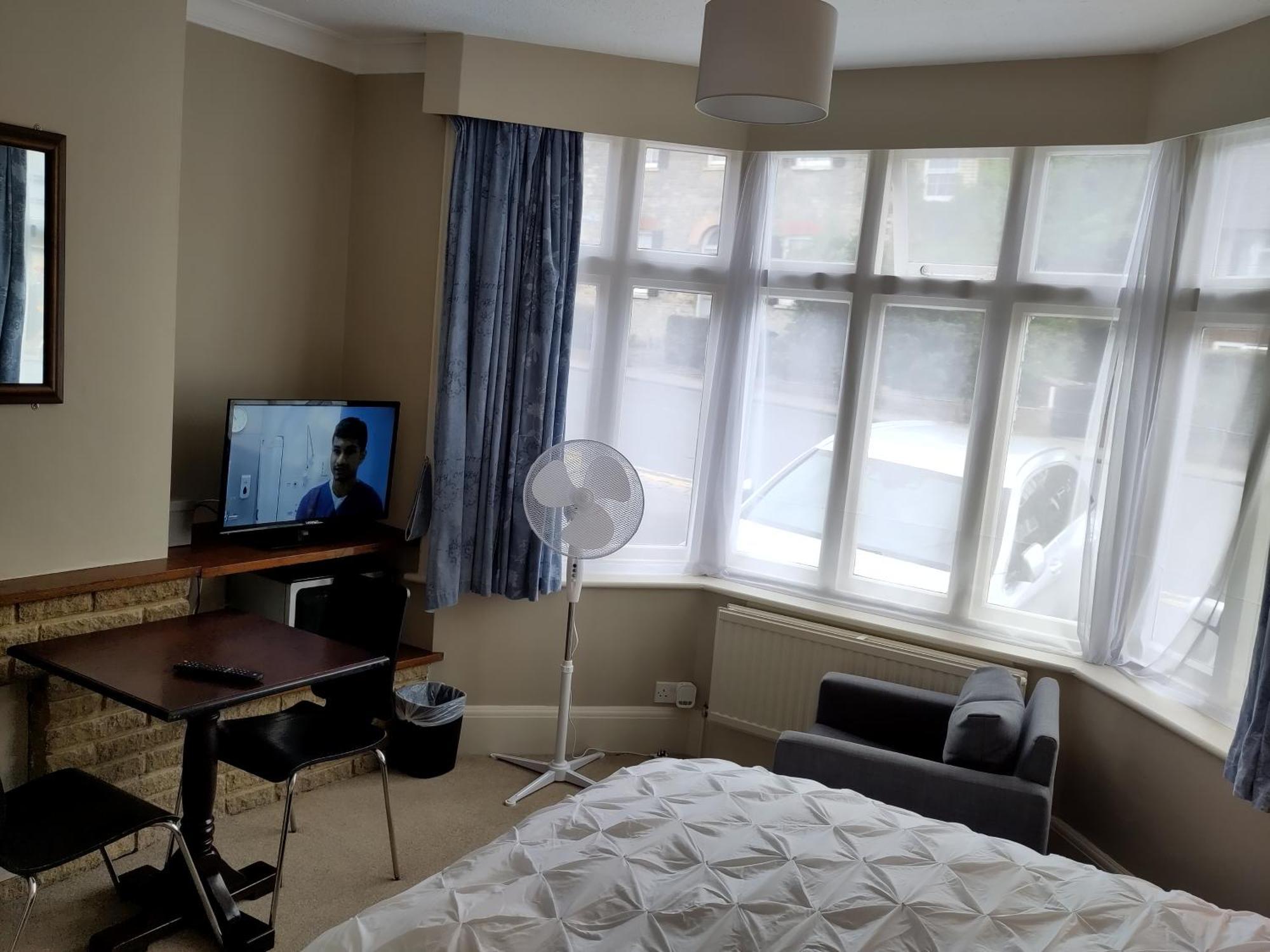 Amherst Guesthouse 雷丁 外观 照片