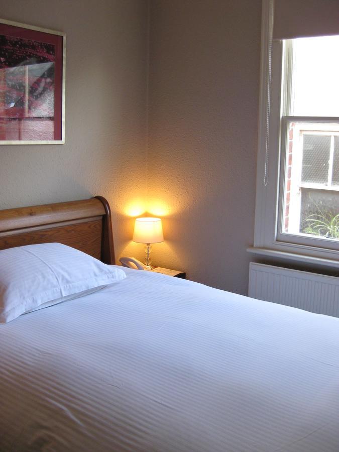 Amherst Guesthouse 雷丁 外观 照片